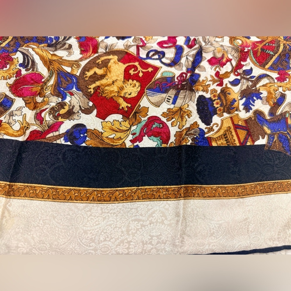 JOY FORTE Vintage 80’s 100% Silk Heraldic Crest Lion Coat Arms Multicolor Scarf - Picture 9 of 14